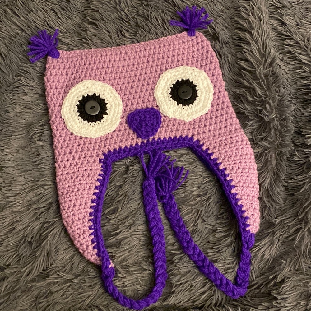Owl Hats -crocheted - Picture 1 of 5